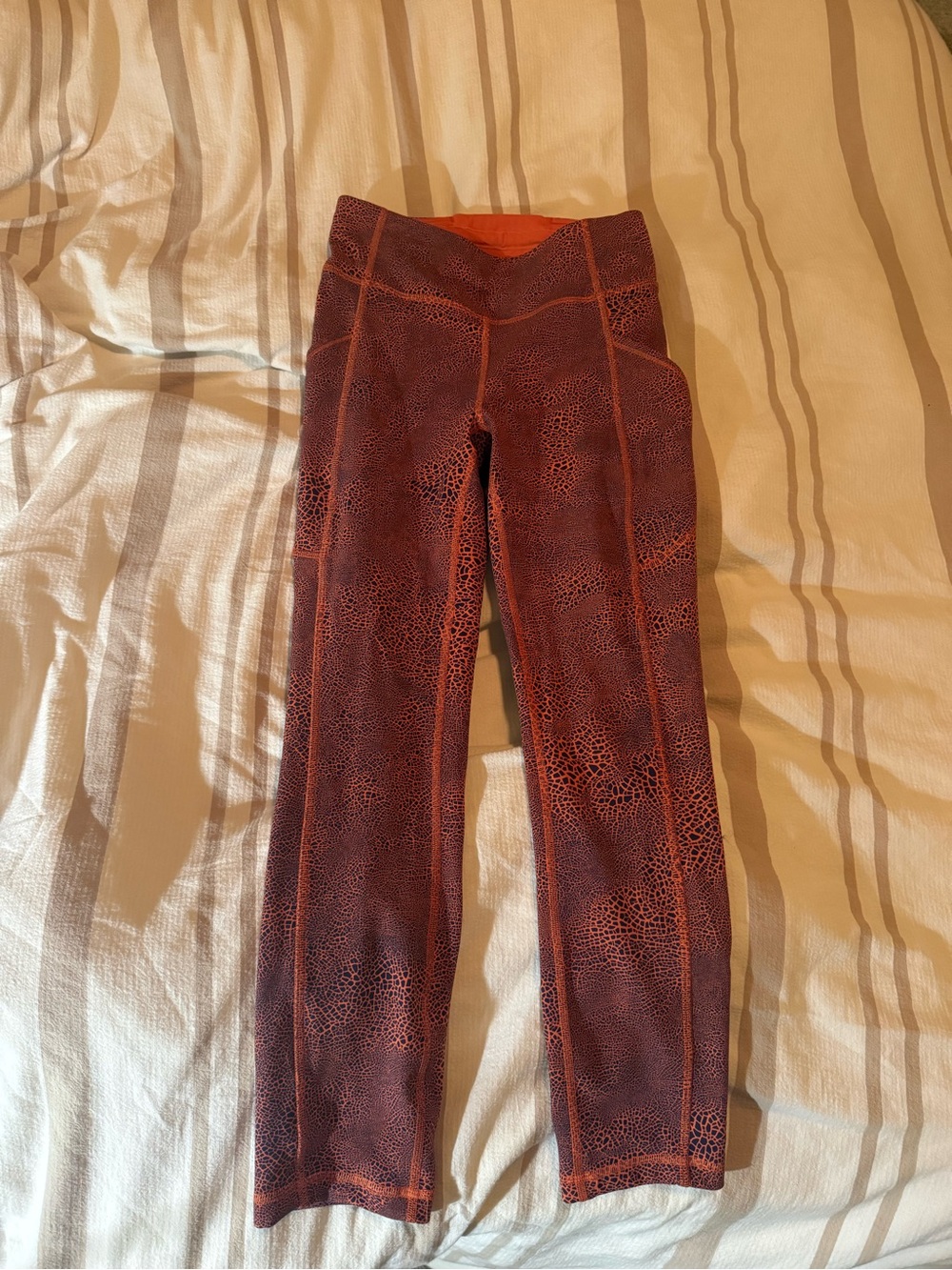 Lululemon In-Movement leggings size 4